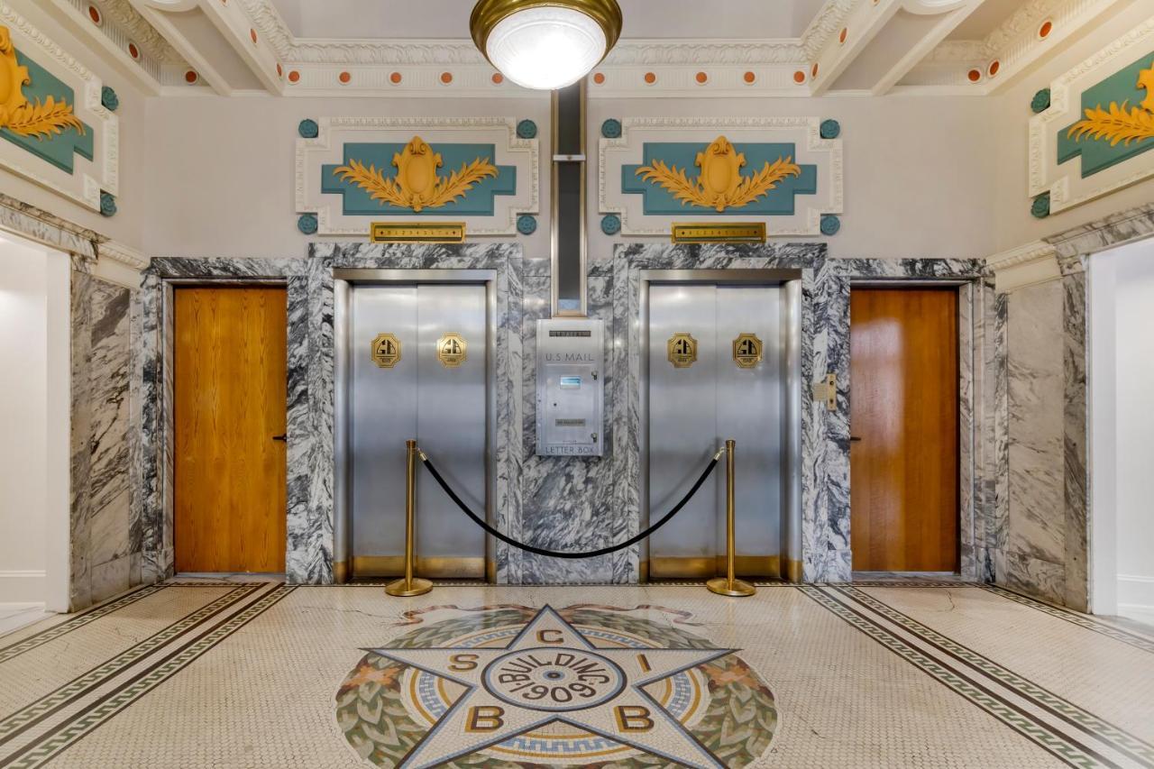 Hotel Gibbs Downtown Riverwalk 4*